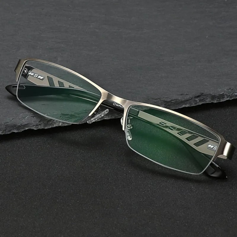 Ultralight Photochromic Reading Glasses